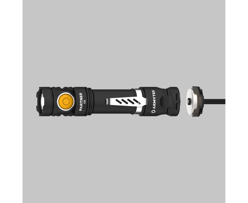 Armytek Partner C2 Magnet USB White - obrazek 3